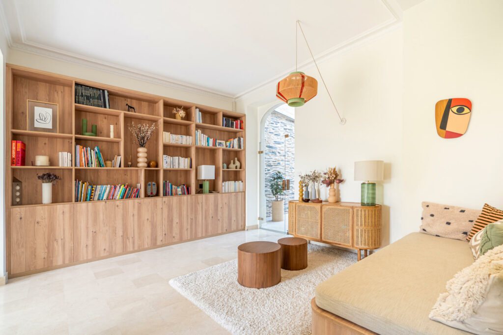 Bibliothèque sur mesure en bois